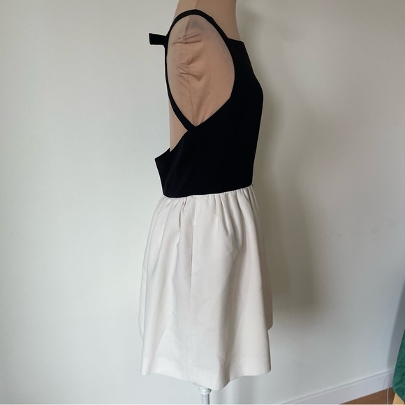 Jill Jill Stuart Colorblock Crepe Fit & Flare Open Back Square Neck Dress EUC 4 - Picture 9 of 12